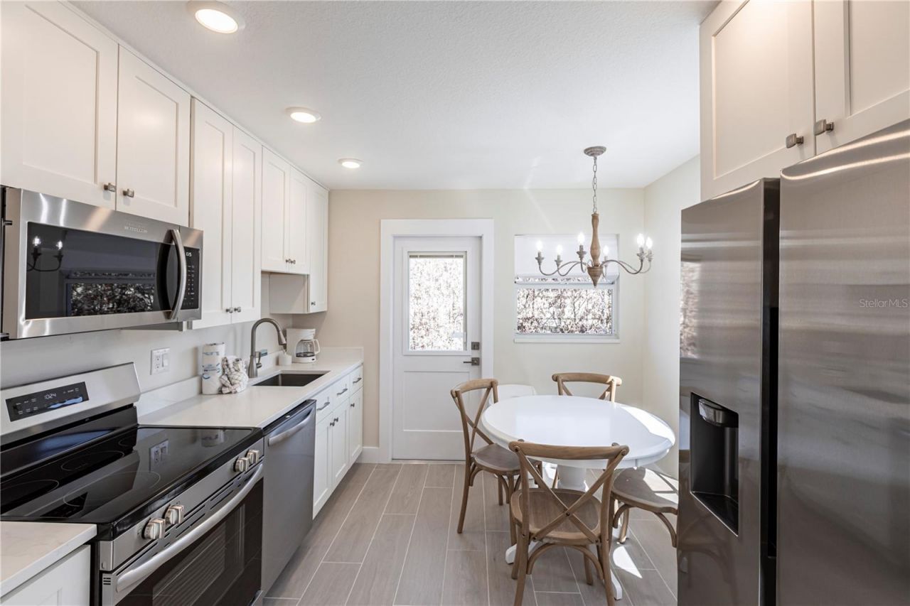 6020 Midnight Pass Road, Unit 15, Sarasota, FL 34242 Photo