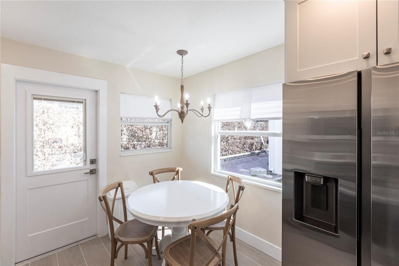 6020 Midnight Pass Road, Unit 15, Sarasota, FL 34242 Photo