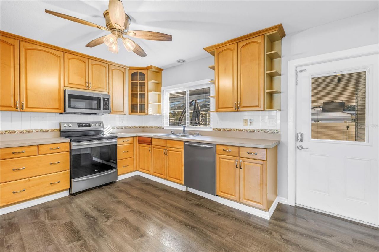 774 40th Avenue Ne, Saint Petersburg, FL 33703 Photo