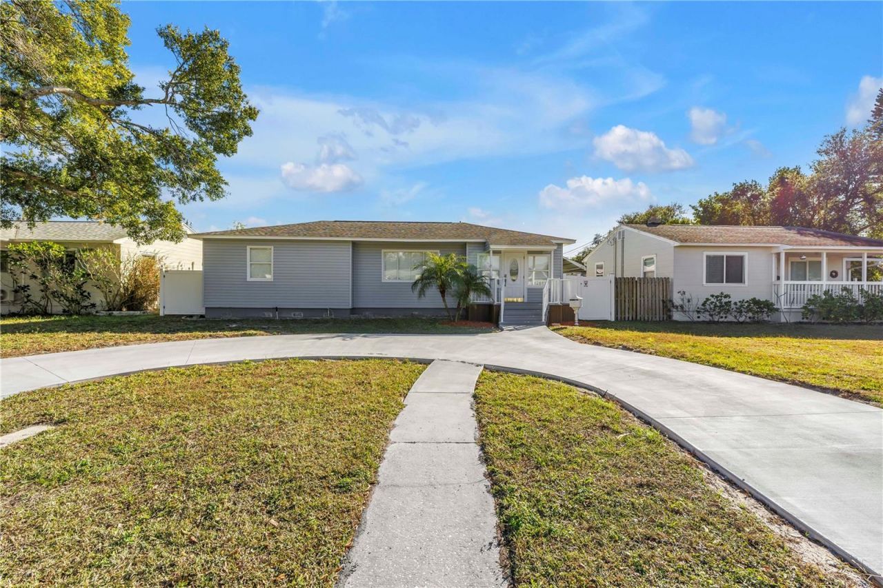 774 40th Avenue Ne, Saint Petersburg, FL 33703 Photo