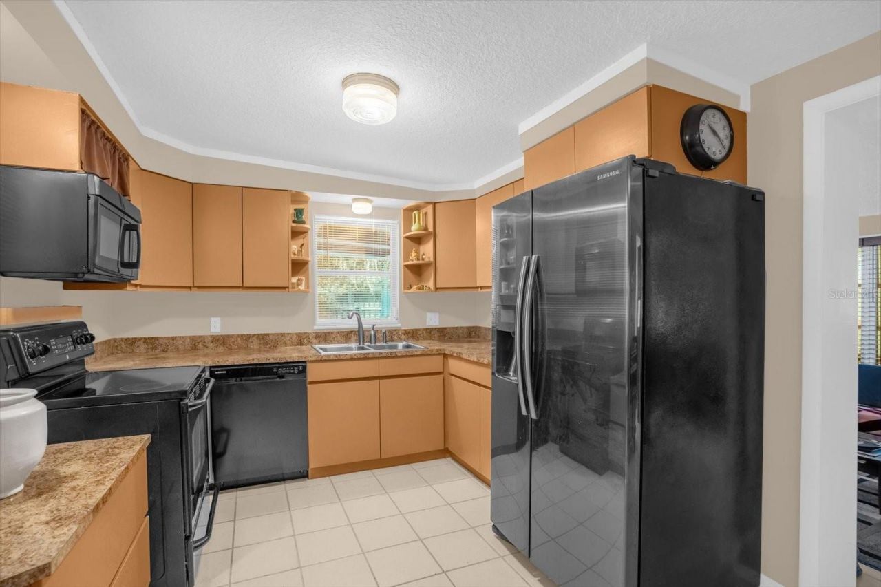 8150 Spring Drive, Yalaha, FL 34797 Photo