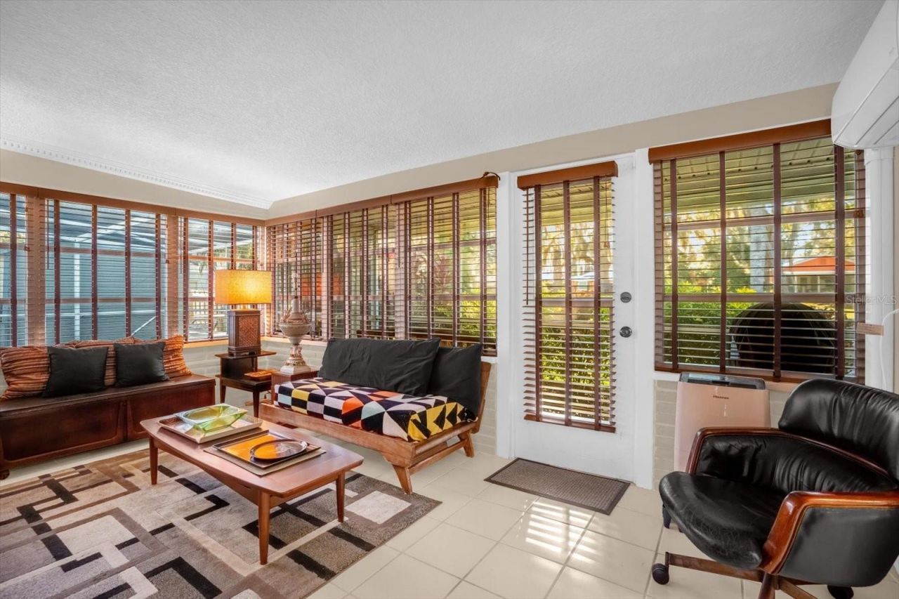 8150 Spring Drive, Yalaha, FL 34797 Photo