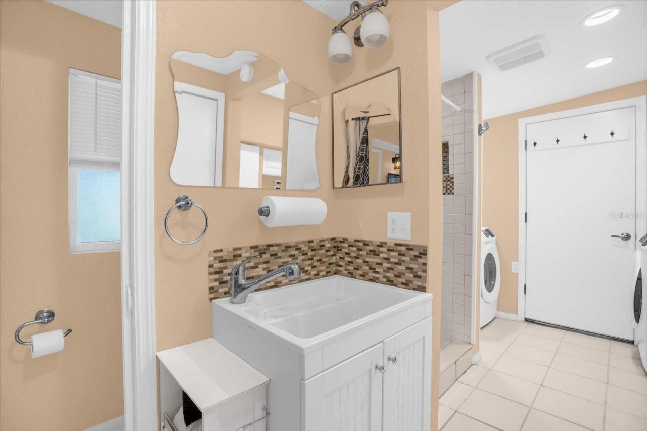 8150 Spring Drive, Yalaha, FL 34797 Photo