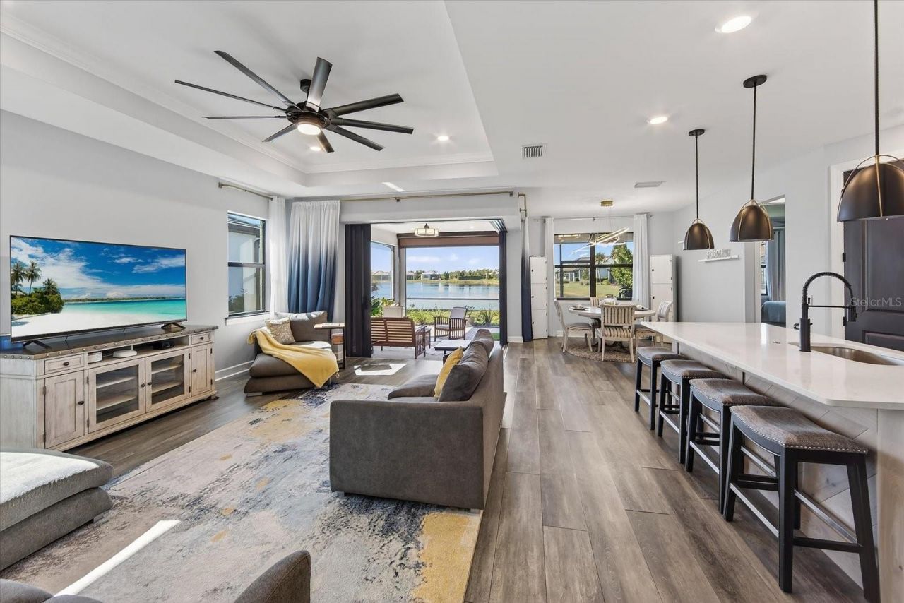 7683 Summerland Cove, Lakewood Ranch, FL 34202 Photo