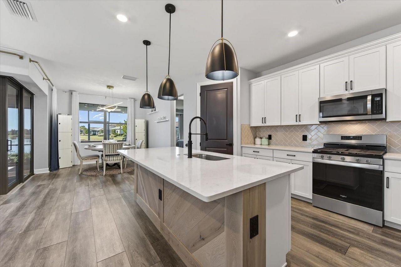 7683 Summerland Cove, Lakewood Ranch, FL 34202 Photo