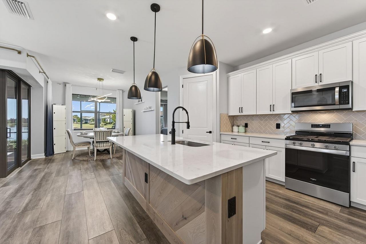 7683 Summerland Cove, Lakewood Ranch, FL 34202 Photo