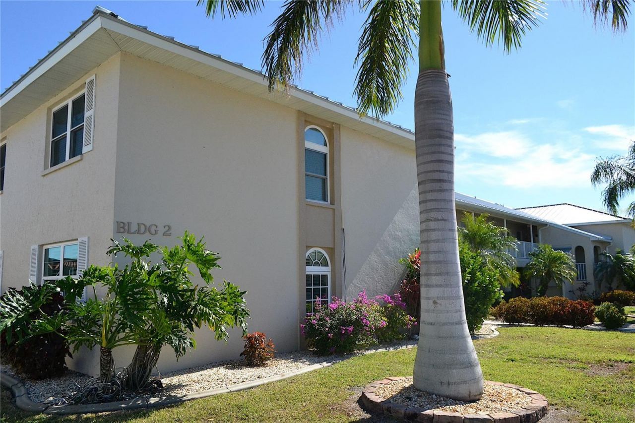 220 Coldeway Drive, Unit 211, Punta Gorda, FL 33950 Photo