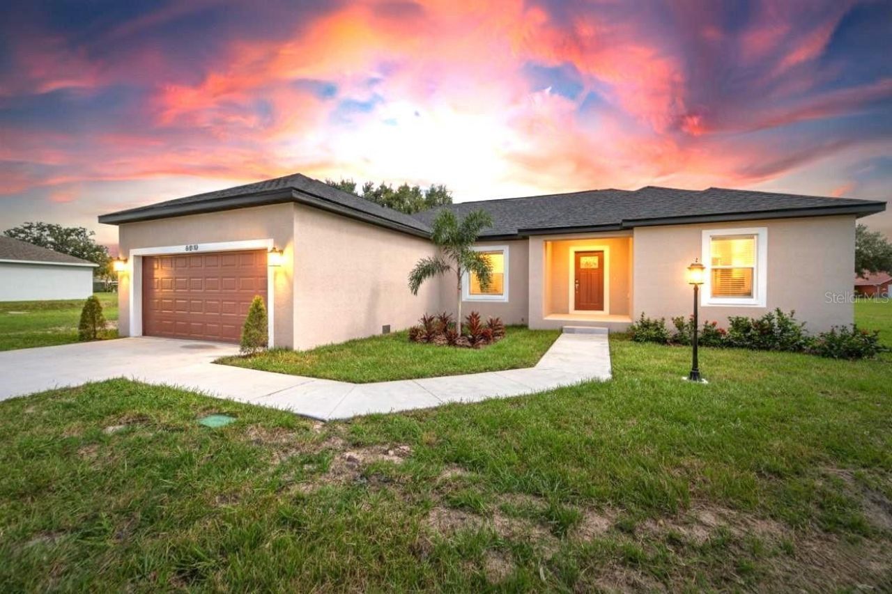 6010 Sundown Dr, Dade City, FL 33523 Main Photo