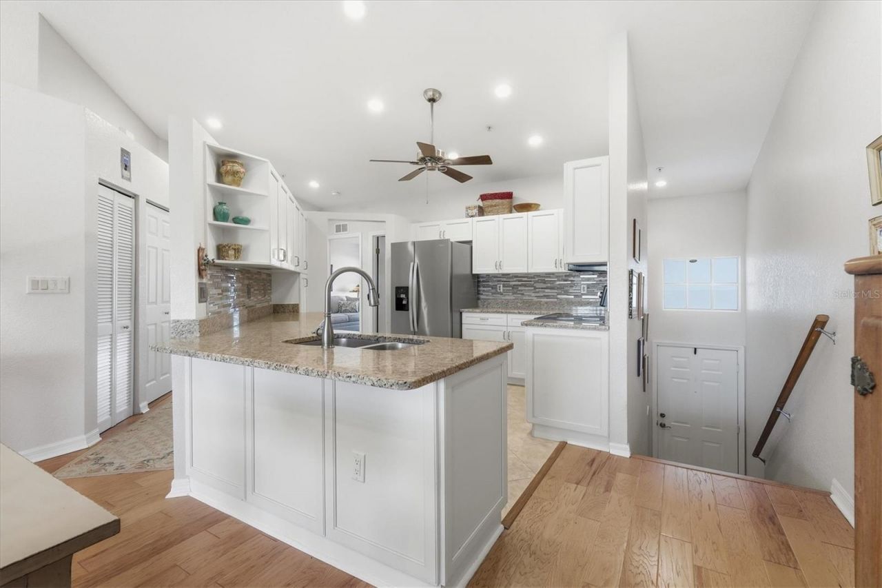 7518 Marsh Orchid Circle, Unit 9-202, Bradenton, FL 34203 Photo