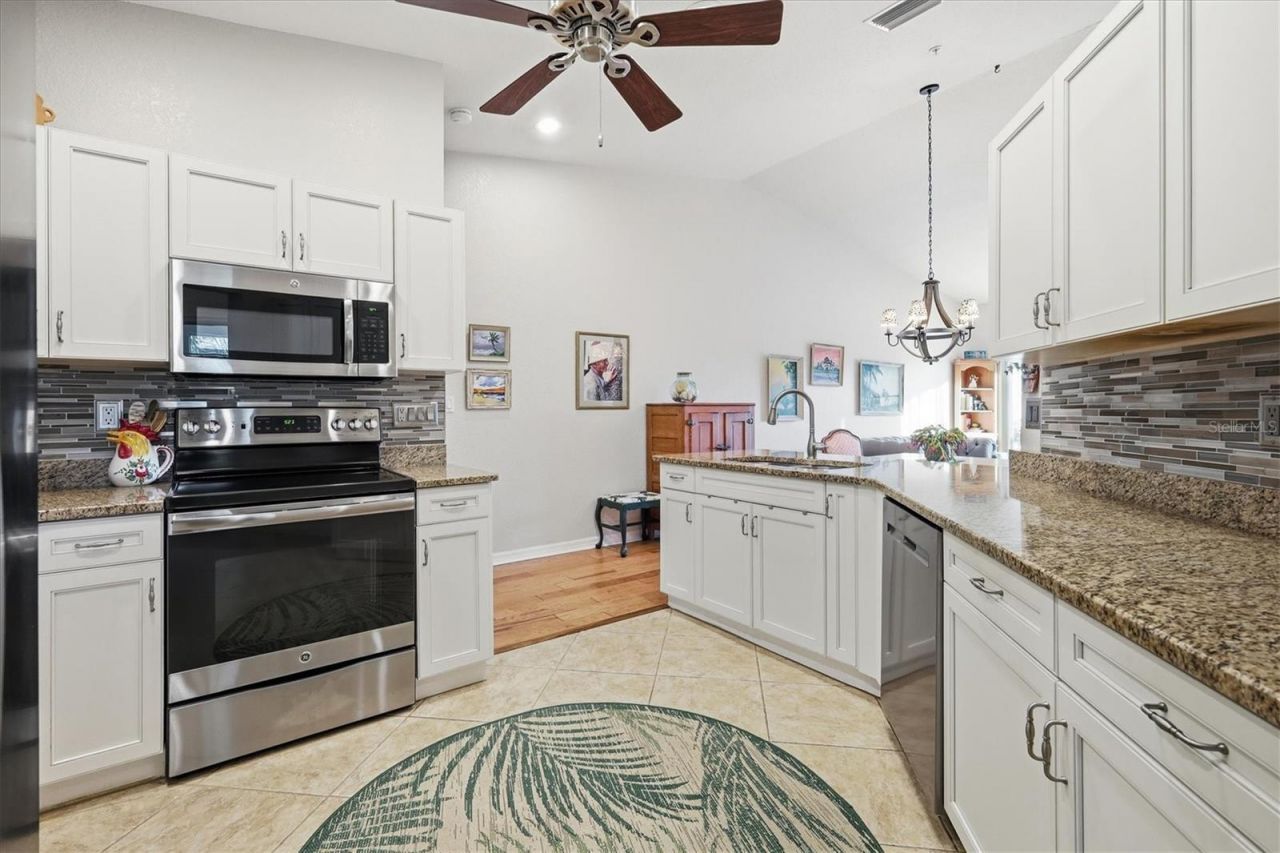 7518 Marsh Orchid Circle, Unit 9-202, Bradenton, FL 34203 Photo