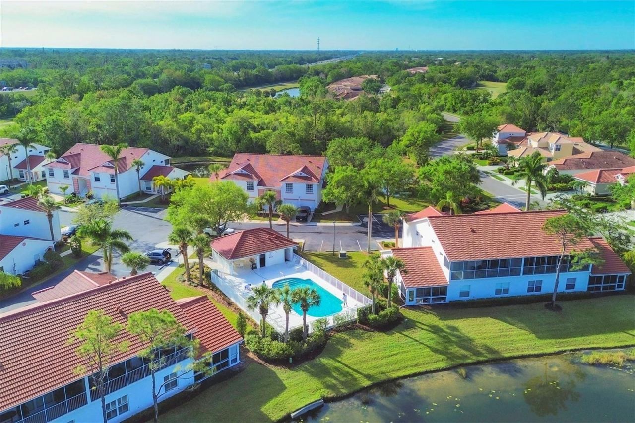 7518 Marsh Orchid Circle, Unit 9-202, Bradenton, FL 34203 Photo