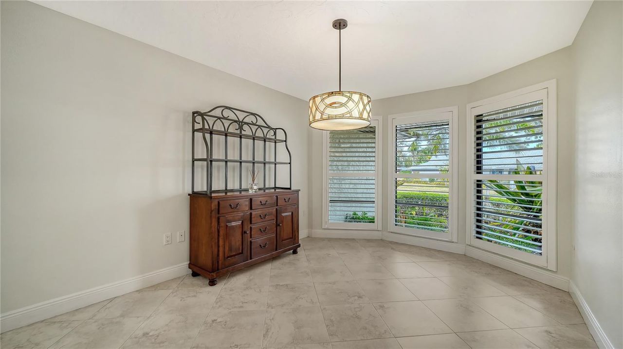4251 Pasadena Circle, Sarasota, FL 34233 Photo