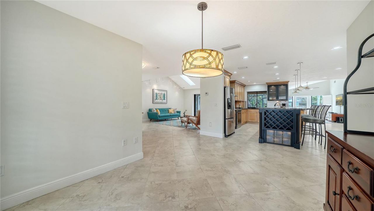 4251 Pasadena Circle, Sarasota, FL 34233 Photo