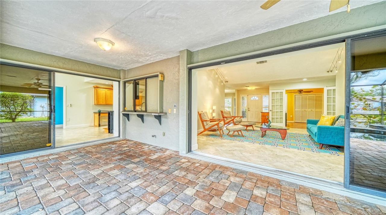 4251 Pasadena Circle, Sarasota, FL 34233 Photo