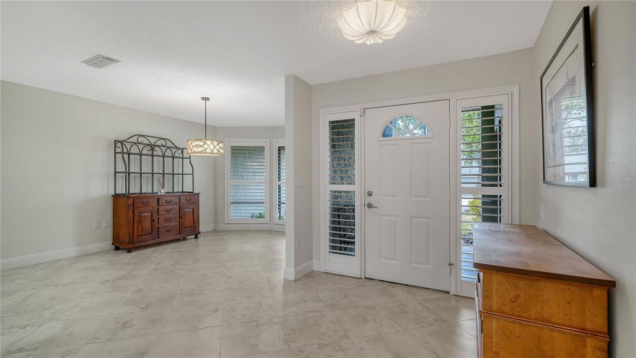 4251 Pasadena Circle, Sarasota, FL 34233 Photo