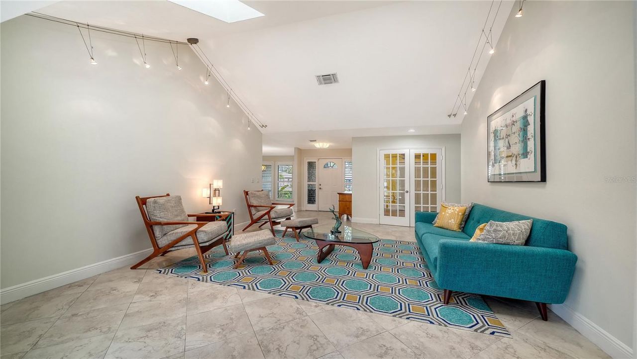 4251 Pasadena Circle, Sarasota, FL 34233 Photo