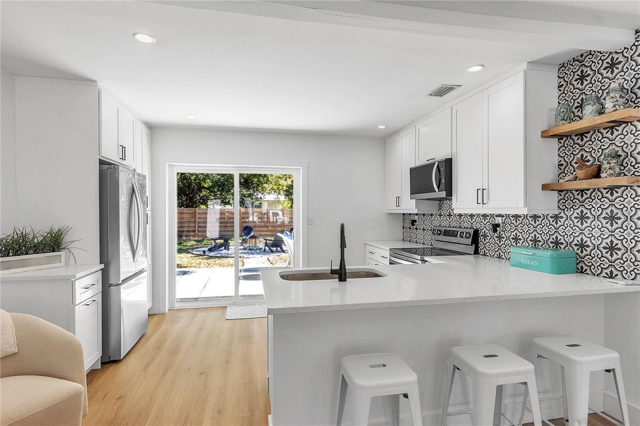 3842 Chapel Drive, Sarasota, FL 34234 Photo