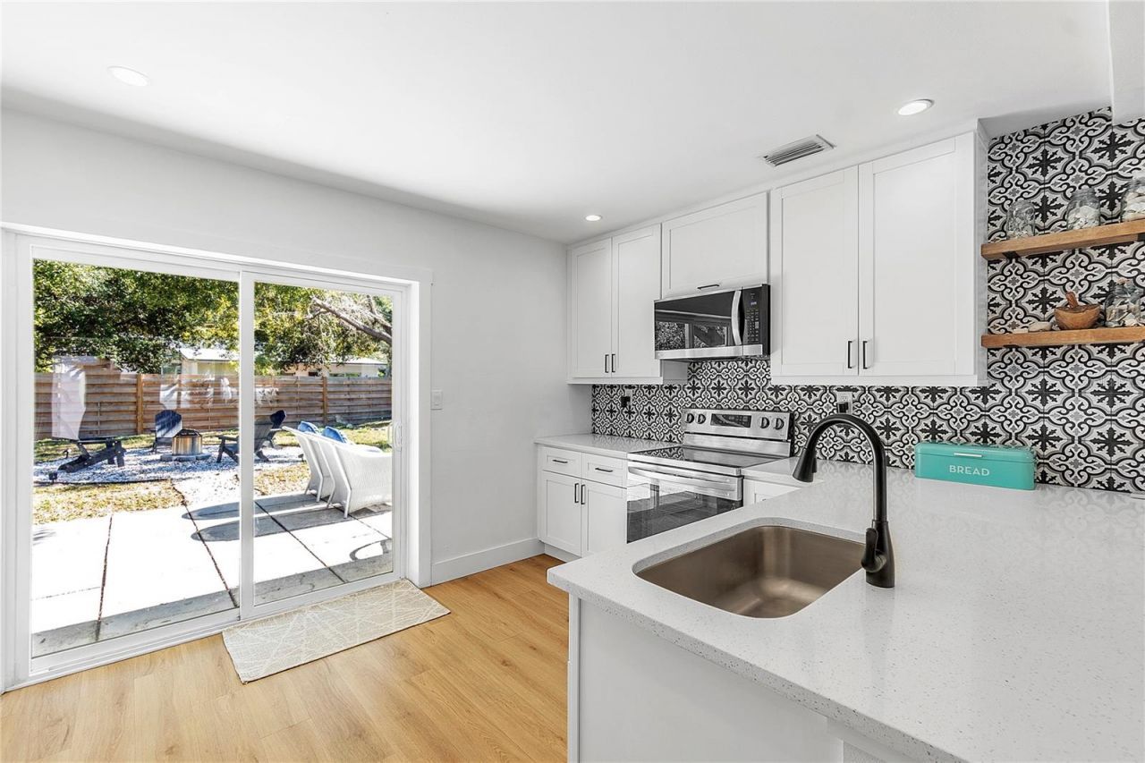 3842 Chapel Drive, Sarasota, FL 34234 Photo