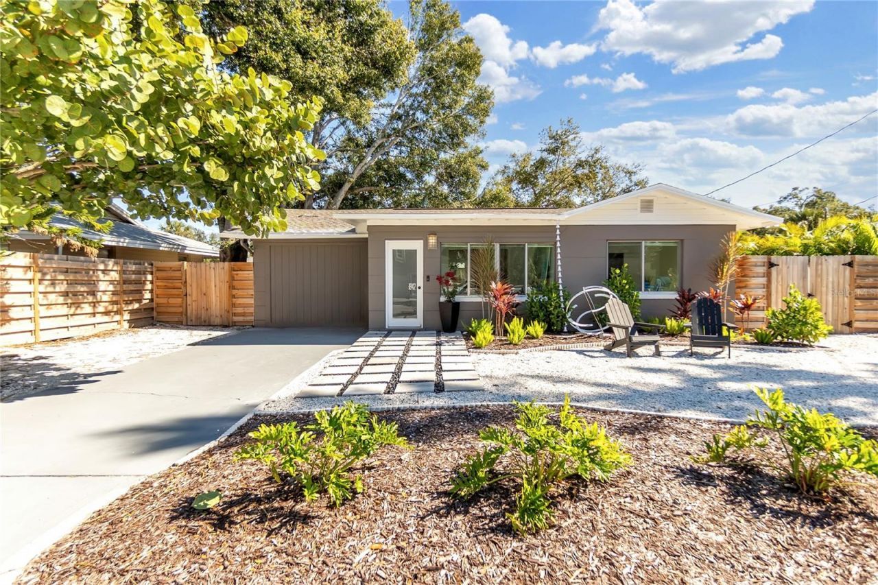 3842 Chapel Drive, Sarasota, FL 34234 Photo