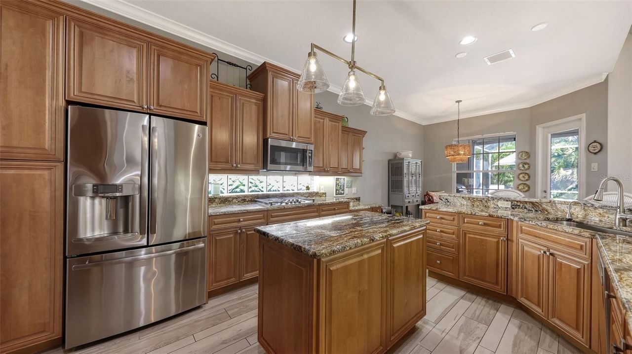 8175 Abingdon Court, Bradenton, FL 34201 Photo