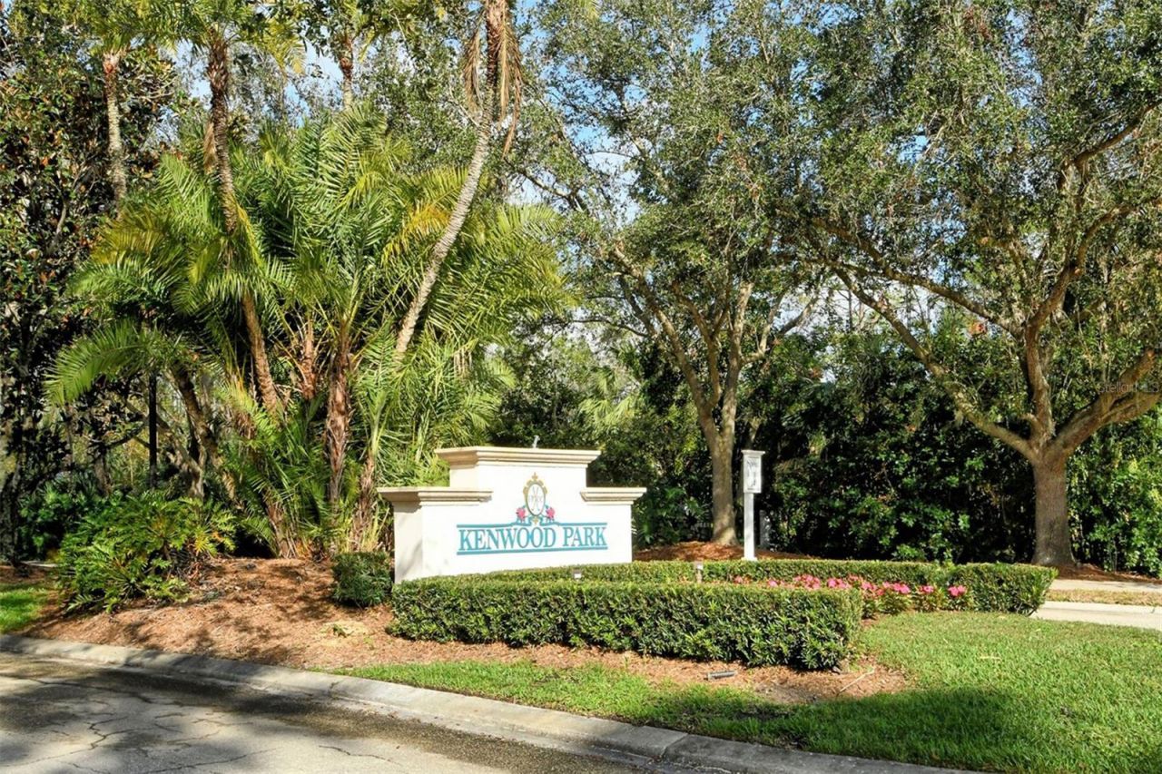 8175 Abingdon Court, Bradenton, FL 34201 Photo