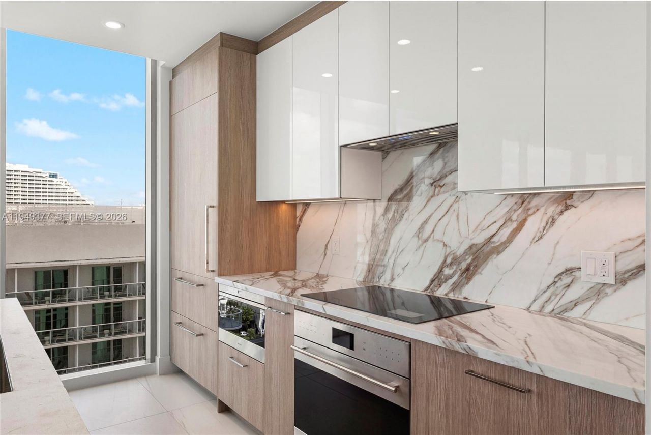 151 N Seabreeze, Unit 1003-E, Fort Lauderdale, FL 33304 Photo