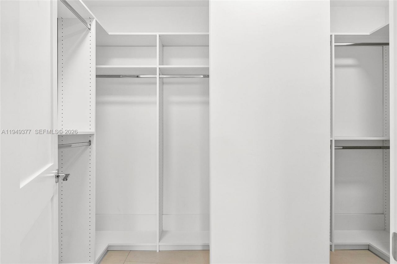 151 N Seabreeze, Unit 1003-E, Fort Lauderdale, FL 33304 Photo