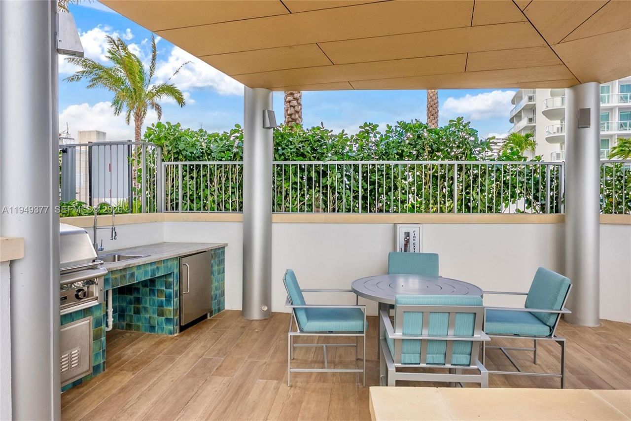 151 N Seabreeze, Unit 1003-E, Fort Lauderdale, FL 33304 Photo