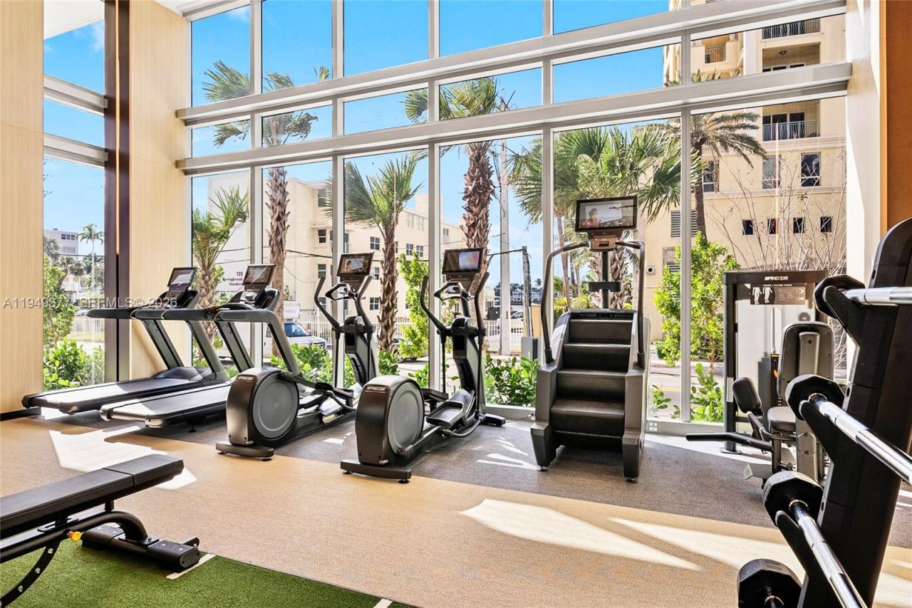 151 N Seabreeze, Unit 1003-E, Fort Lauderdale, FL 33304 Photo