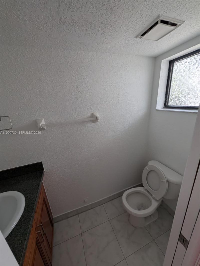 235 Antilla Ave, Unit 4, Coral Gables, FL 33134 Photo