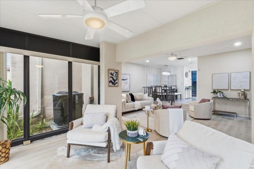 21386 Juego Circle, Unit 10c, Boca Raton, FL 33433 Photo