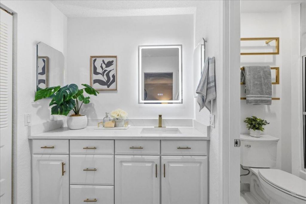 21386 Juego Circle, Unit 10c, Boca Raton, FL 33433 Photo