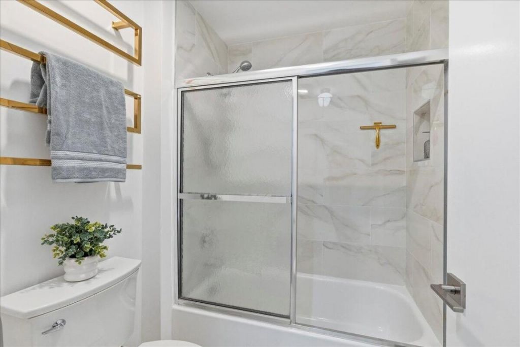 21386 Juego Circle, Unit 10c, Boca Raton, FL 33433 Photo