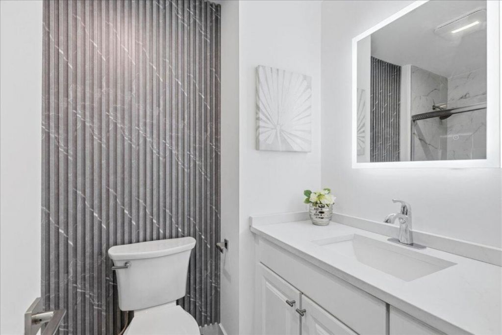 21386 Juego Circle, Unit 10c, Boca Raton, FL 33433 Photo