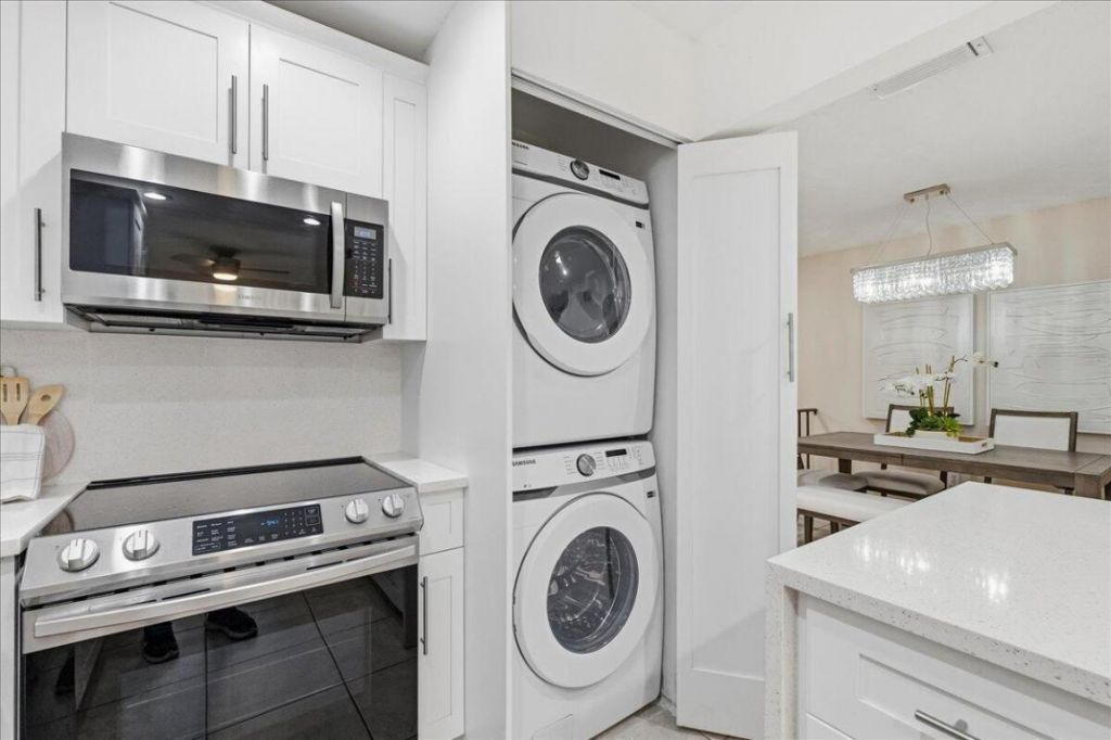 21386 Juego Circle, Unit 10c, Boca Raton, FL 33433 Photo