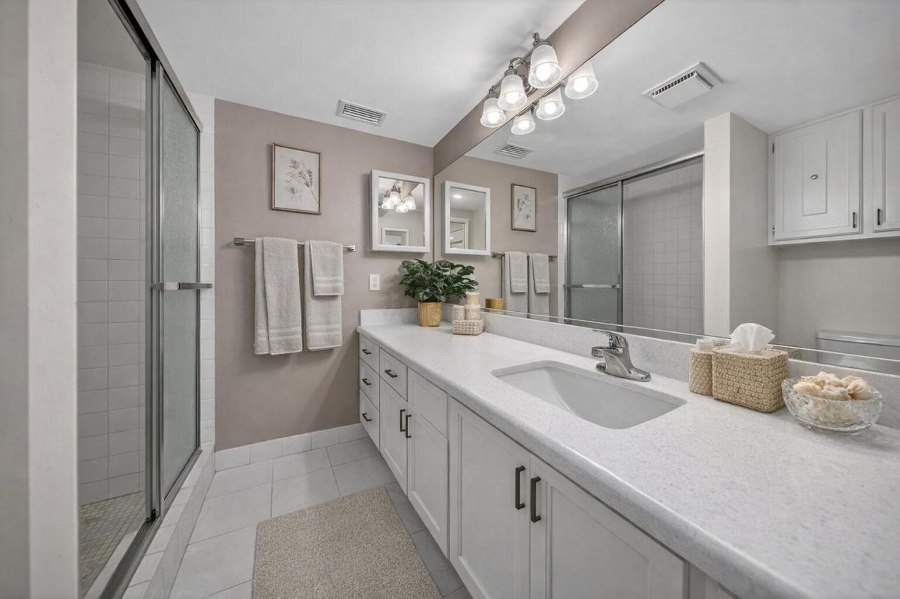 5611 Coral Lake Drive, Unit 111, Margate, FL 33063 Photo