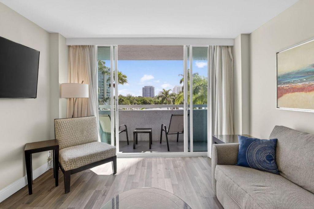 2670 E Sunrise Boulevard, Unit 320, Fort Lauderdale, FL 33304 Photo