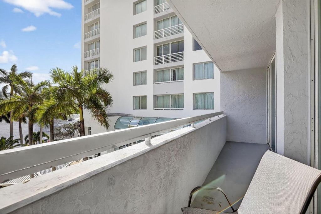 2670 E Sunrise Boulevard, Unit 320, Fort Lauderdale, FL 33304 Photo