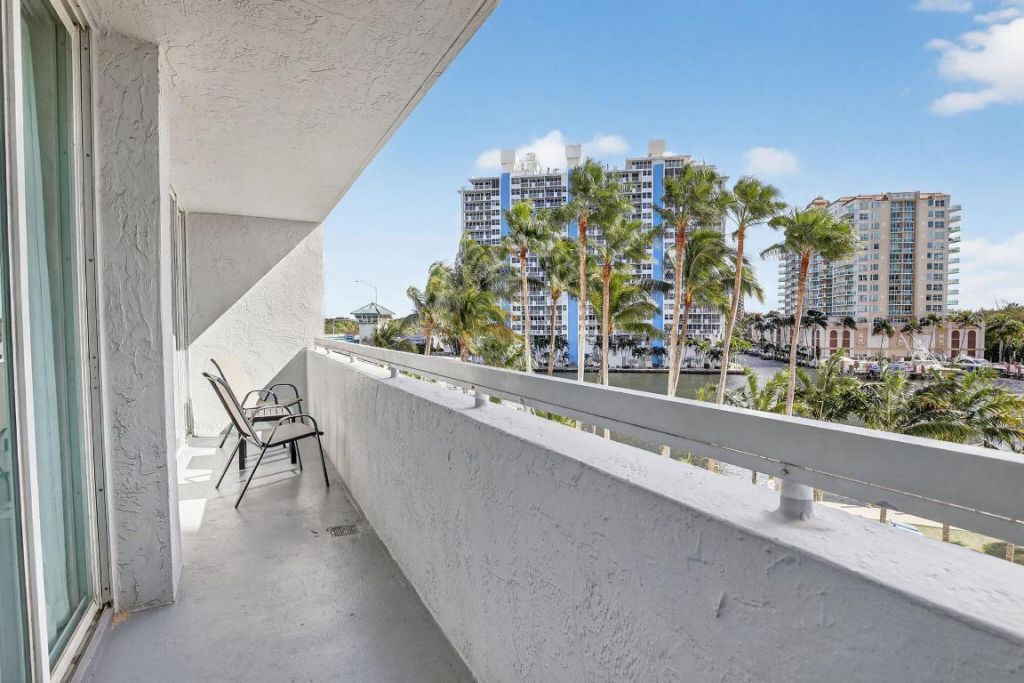 2670 E Sunrise Boulevard, Unit 320, Fort Lauderdale, FL 33304 Photo