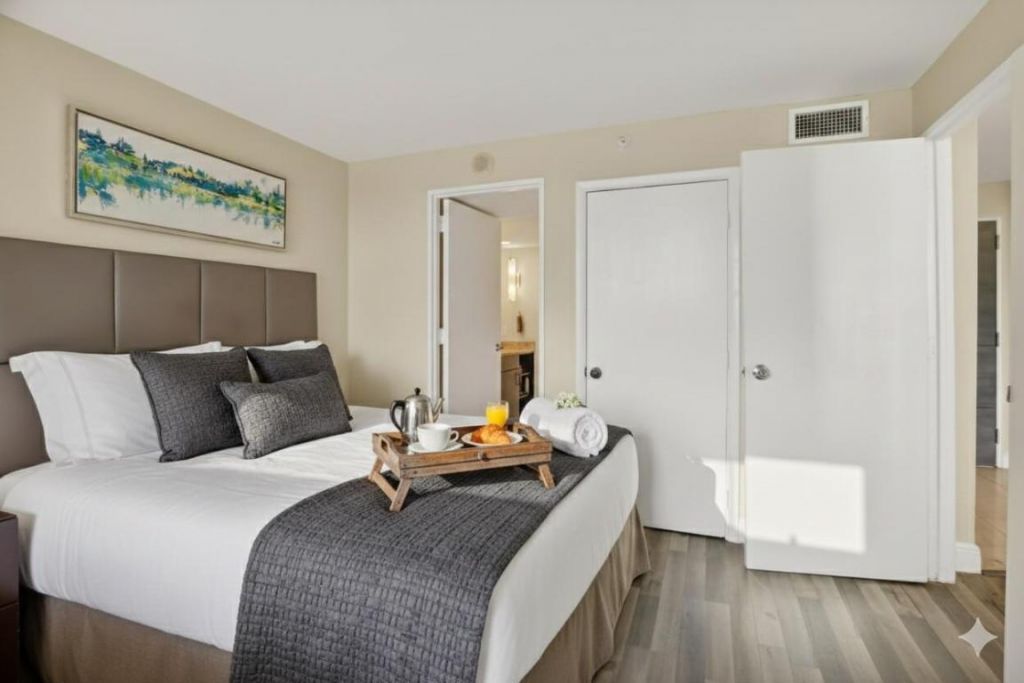 2670 E Sunrise Boulevard, Unit 320, Fort Lauderdale, FL 33304 Photo