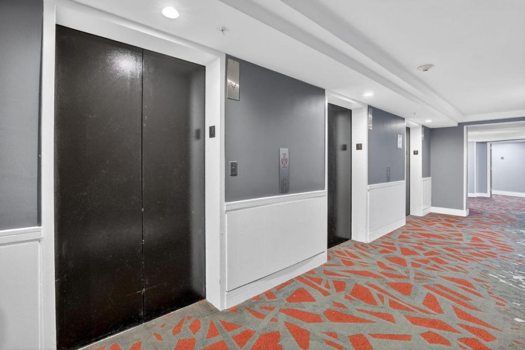 2670 E Sunrise Boulevard, Unit 320, Fort Lauderdale, FL 33304 Photo