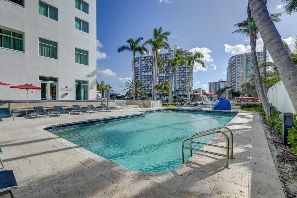 2670 E Sunrise Boulevard, Unit 320, Fort Lauderdale, FL 33304 Photo