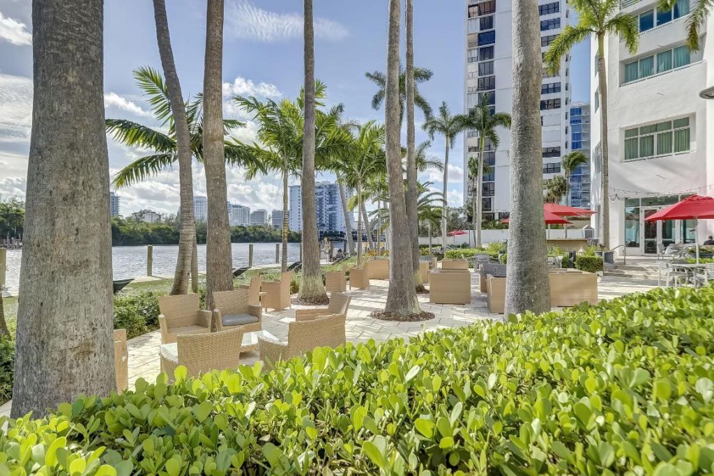 2670 E Sunrise Boulevard, Unit 320, Fort Lauderdale, FL 33304 Photo