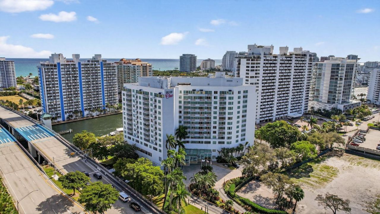 2670 E Sunrise Boulevard, Unit 320, Fort Lauderdale, FL 33304 Photo