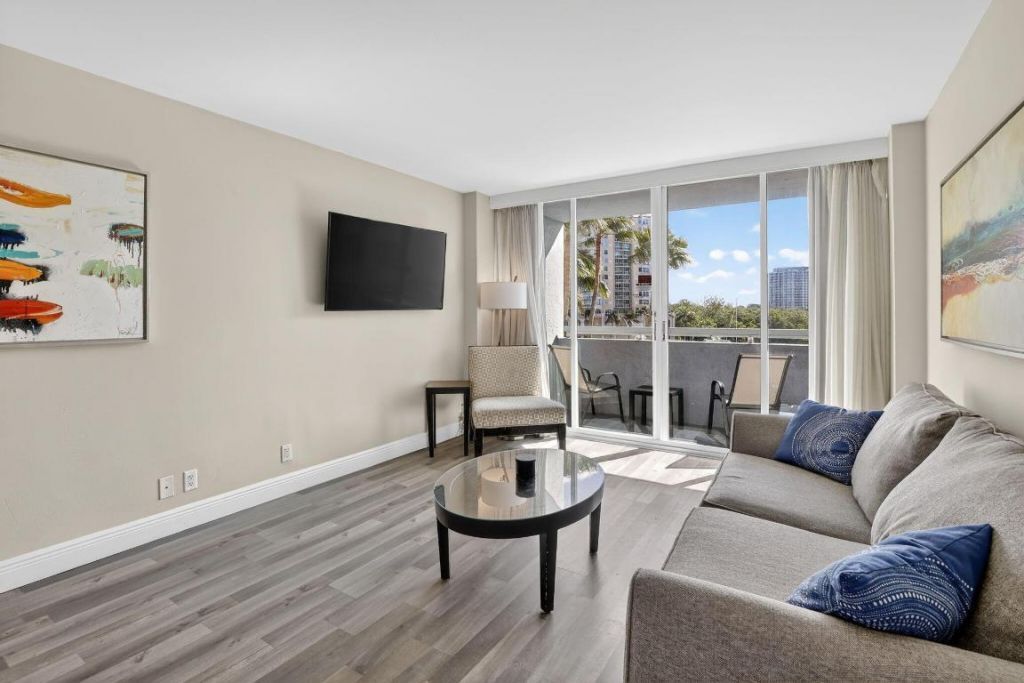 2670 E Sunrise Boulevard, Unit 320, Fort Lauderdale, FL 33304 Photo