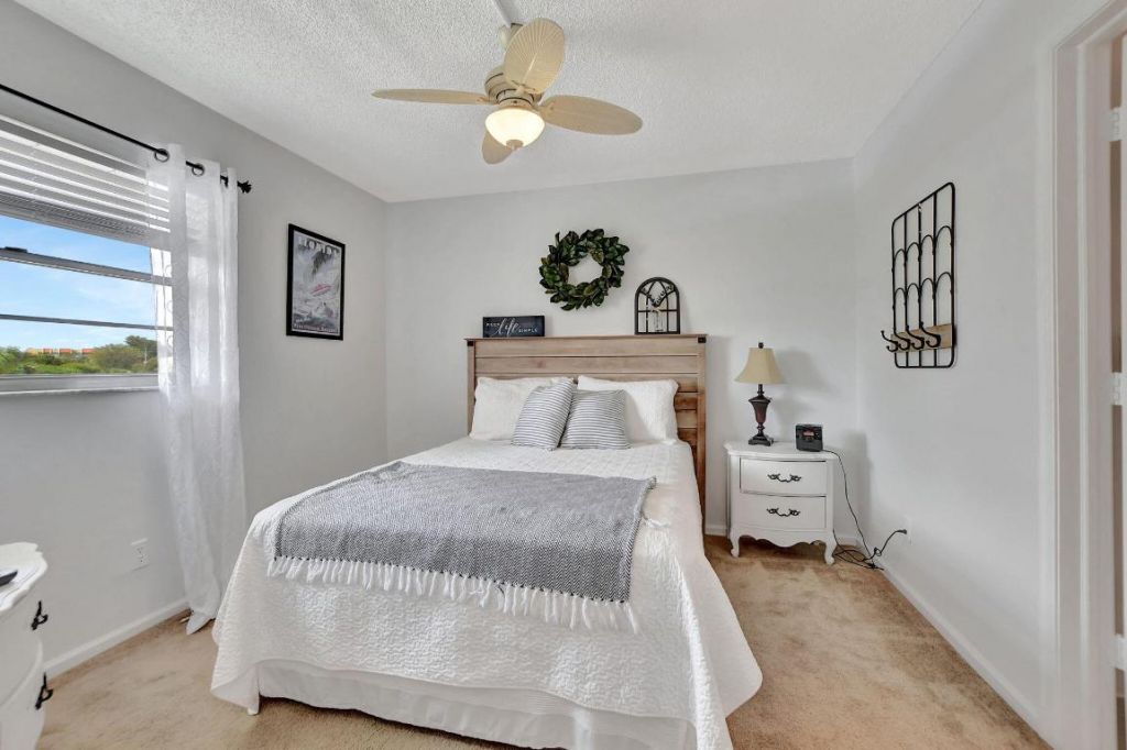 23305 Barwood Lane N, Unit 303, Boca Raton, FL 33428 Photo