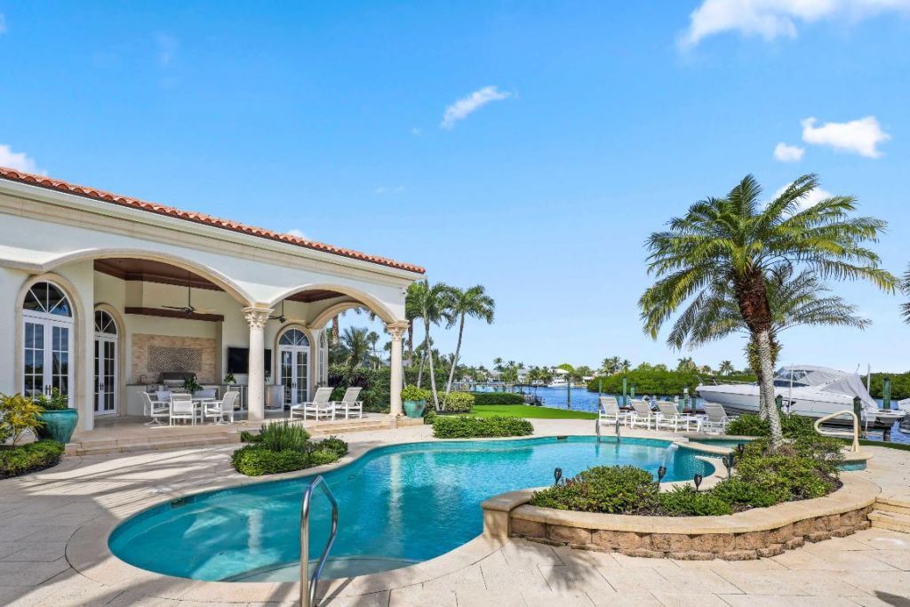 317 Old Jupiter Beach Road, Jupiter, FL 33477 Photo