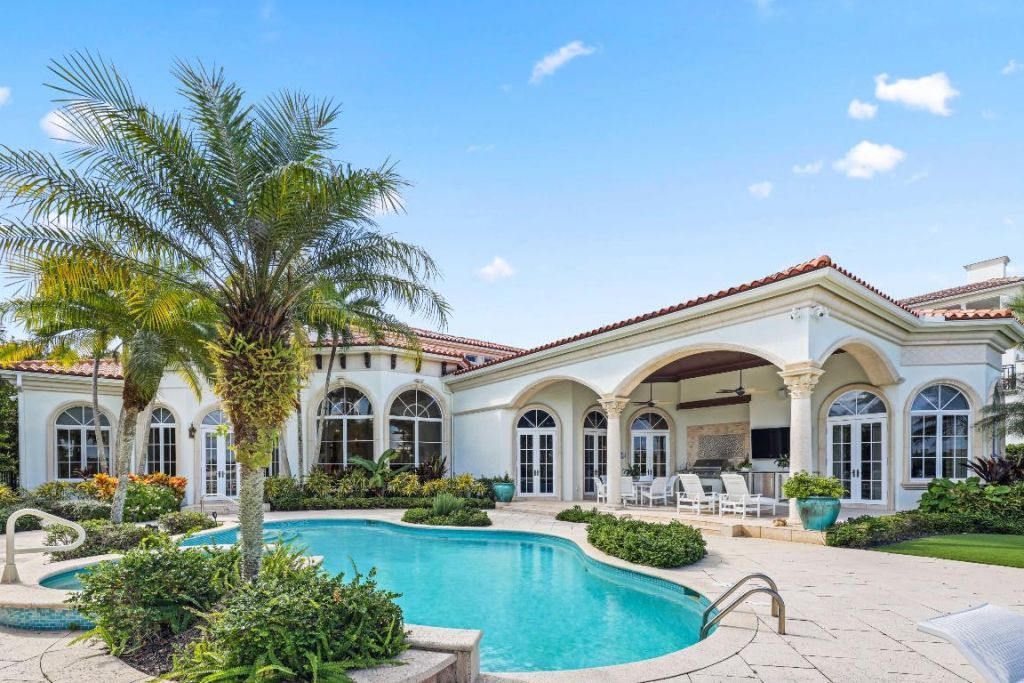 317 Old Jupiter Beach Road, Jupiter, FL 33477 Photo