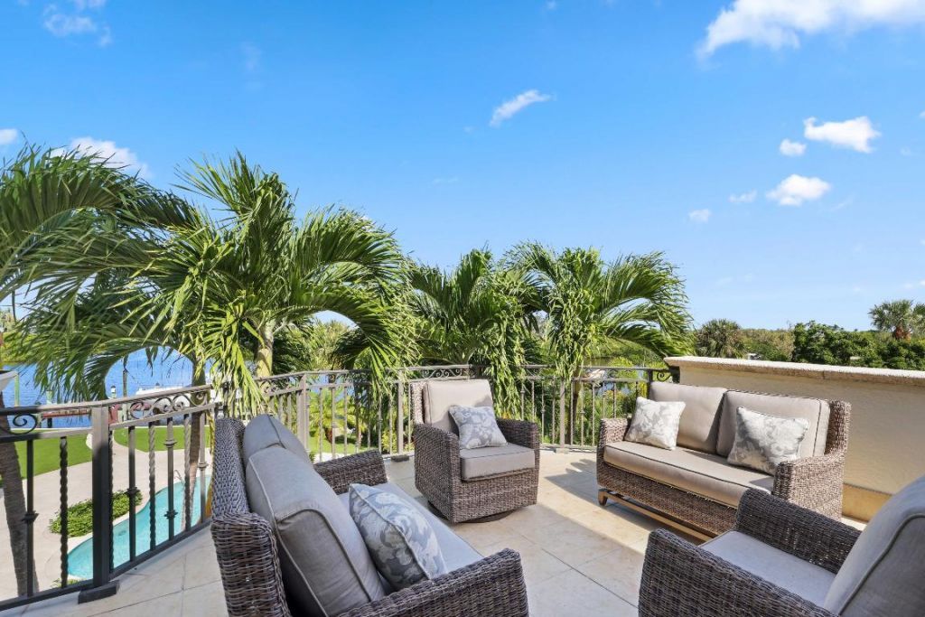 317 Old Jupiter Beach Road, Jupiter, FL 33477 Photo