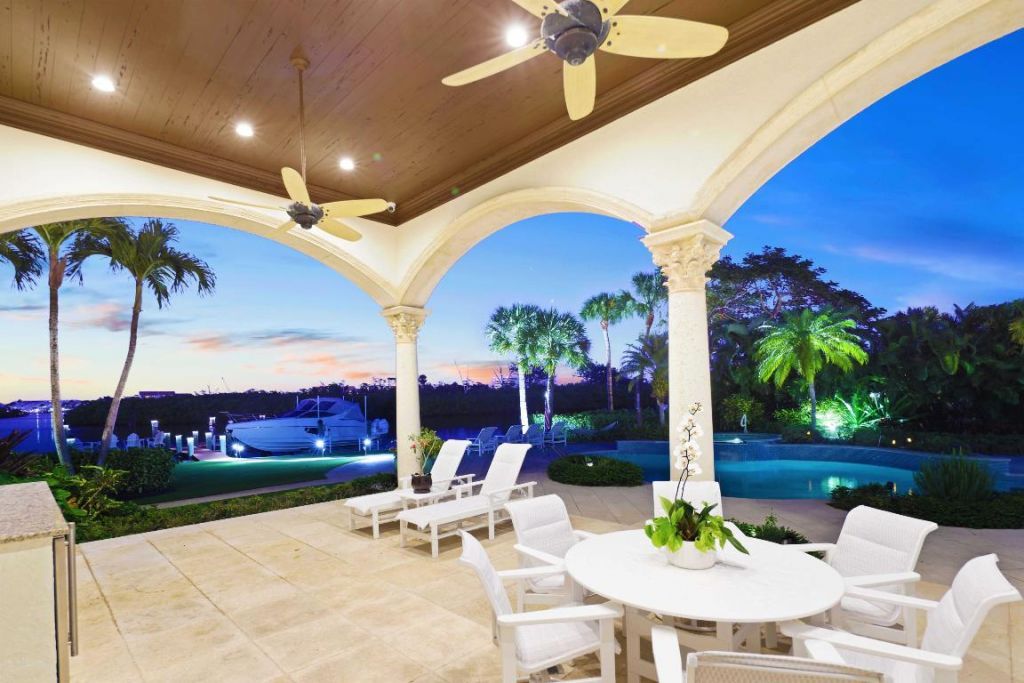 317 Old Jupiter Beach Road, Jupiter, FL 33477 Photo